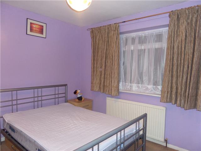  Image of 2 bedroom Ground Maisonette to rent in Sutton Lane Hounslow TW3 at Sutton Lane, Hounslow, TW3